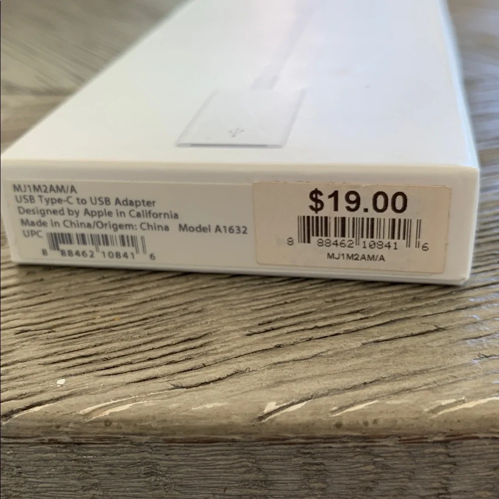Apple USB-C to USB Adapter - Sleek White, NWT